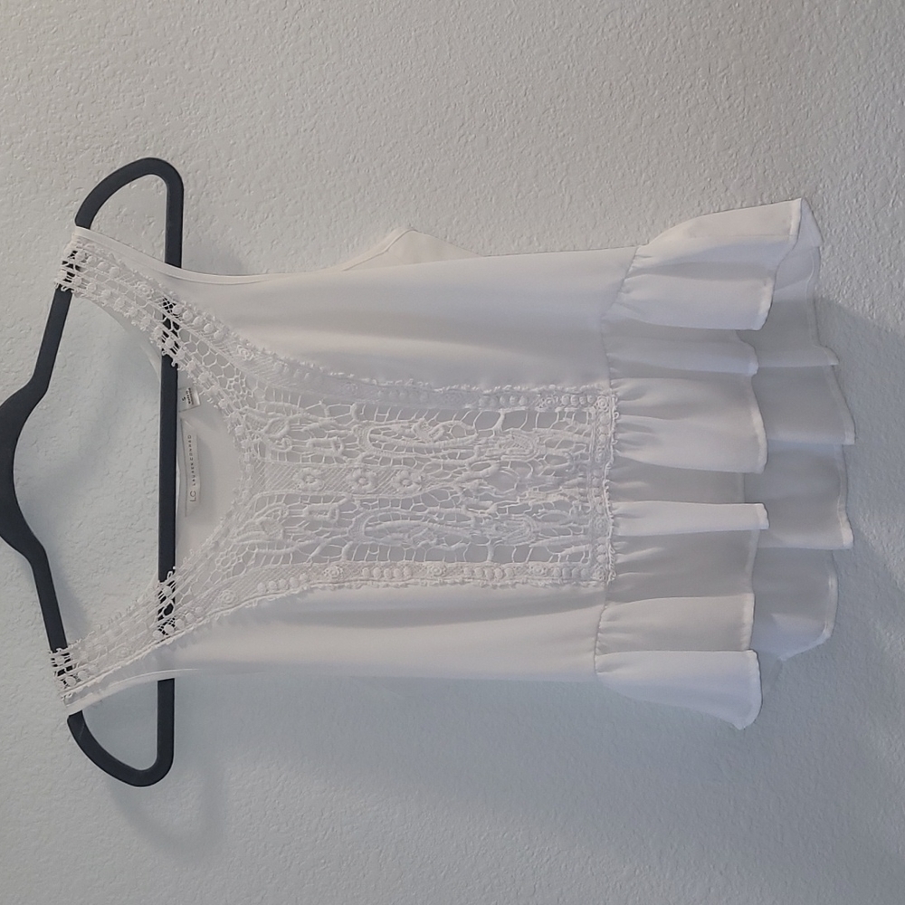 Lauren Conrad White Lace Crop Top (S)